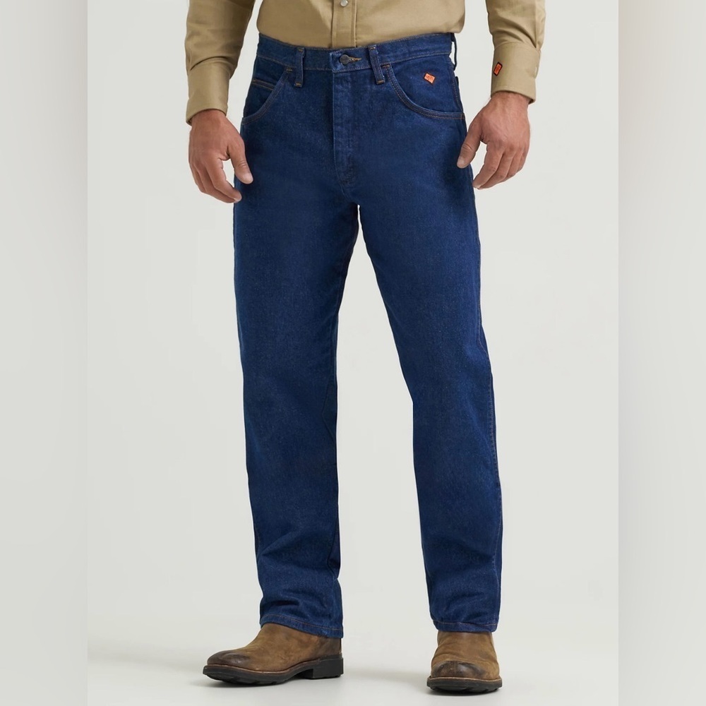 WRANGLER FR FLAME-RESISTANT RELAXED FIT JEAN-2112- CAT 2- Size 38X34